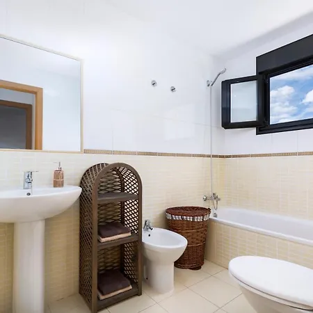Home2book Charming House Origomare 度假居